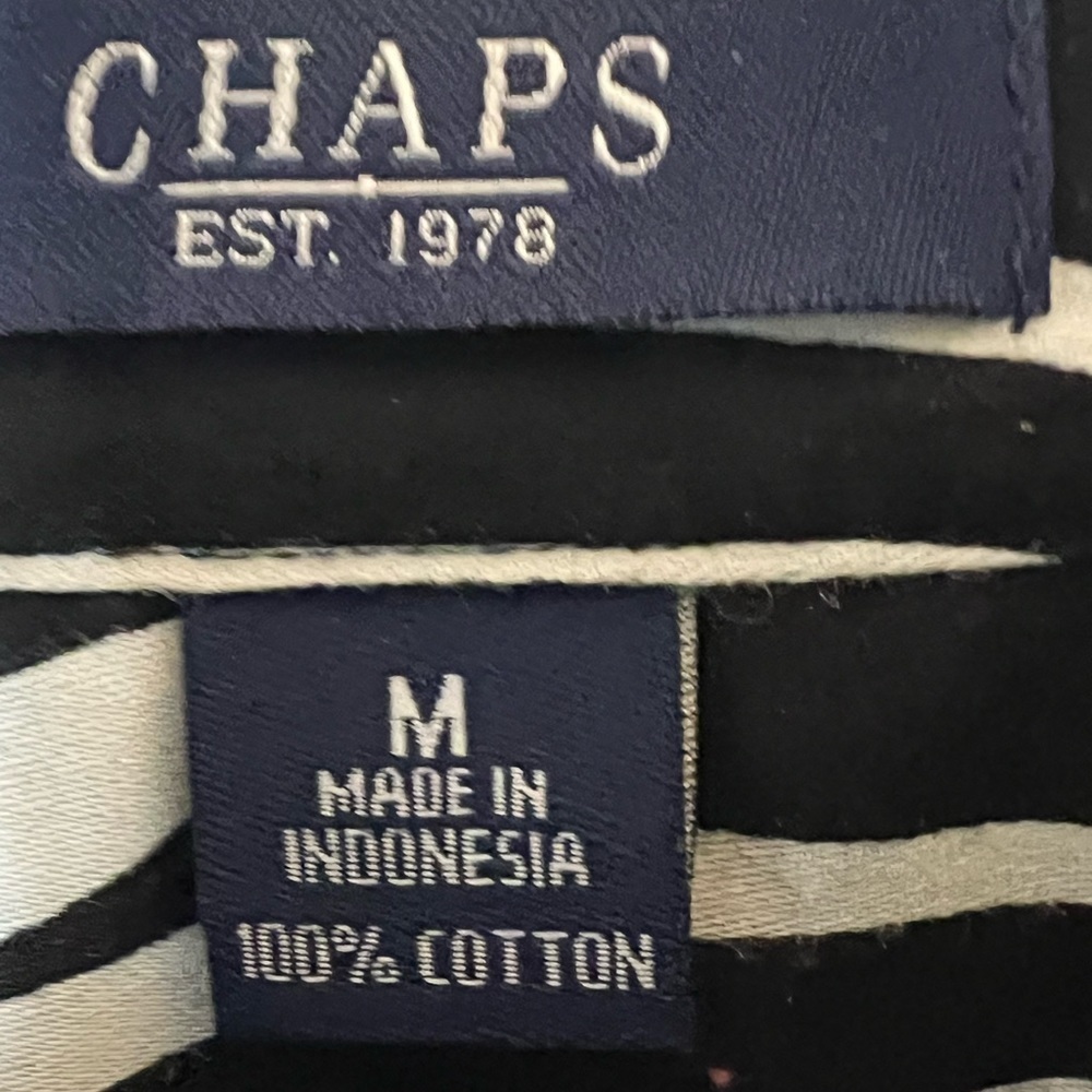 Chaps Black & White Wave-Print Button-Front Blouse - Picture 2 of 5